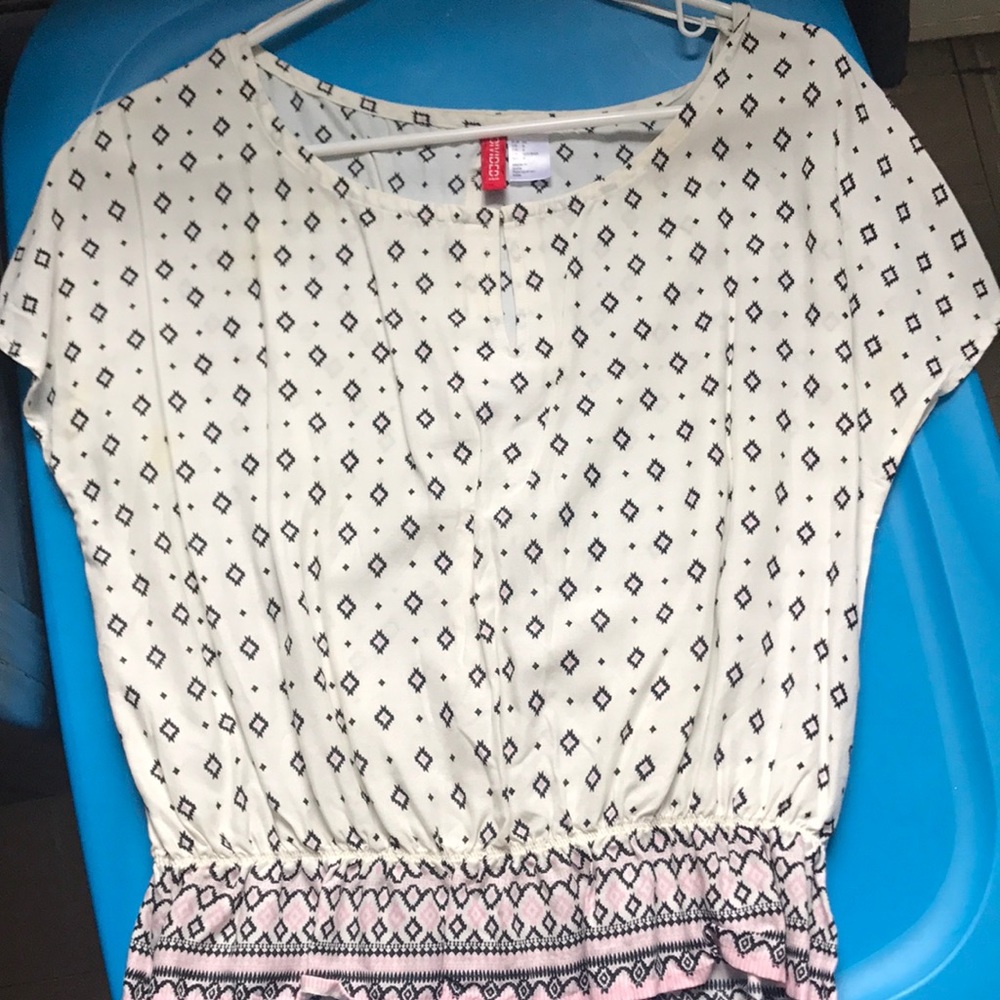 Geometric Patterned Blouse